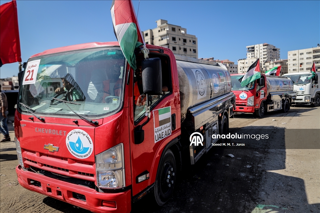 Ateşkes anlaşması kapsamında Gazze’ye yardım tırlarının girişi sürüyor