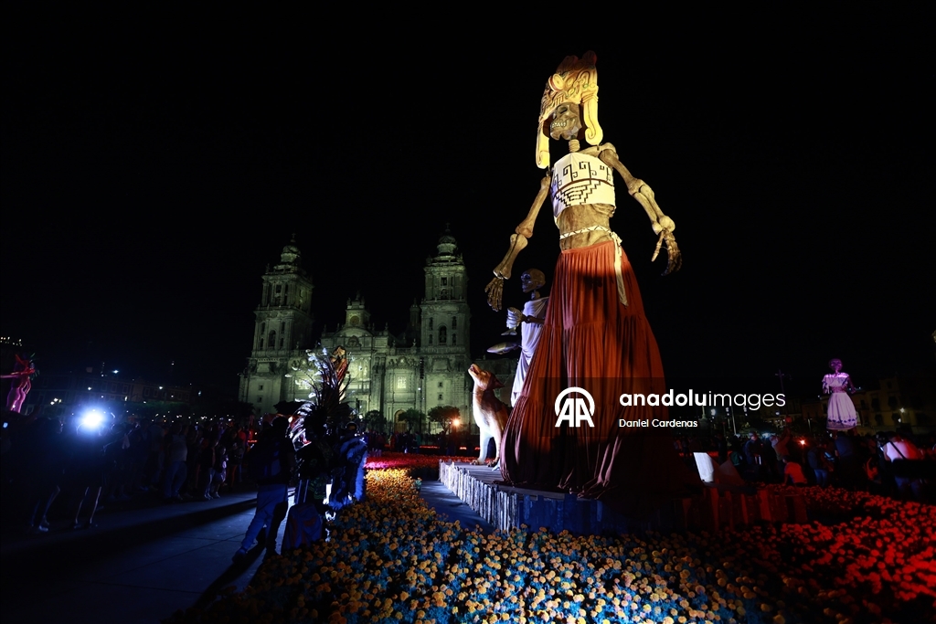 В Мехико отмечают День мертвых