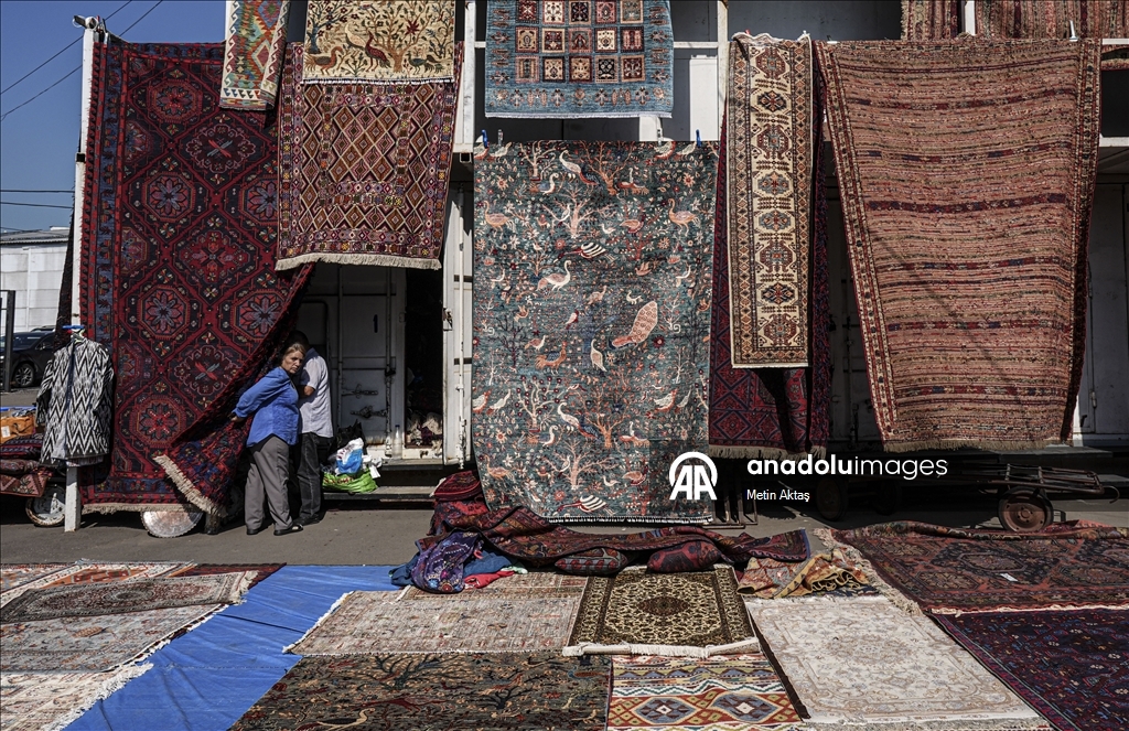 Рынок «Вернисаж» в Москве