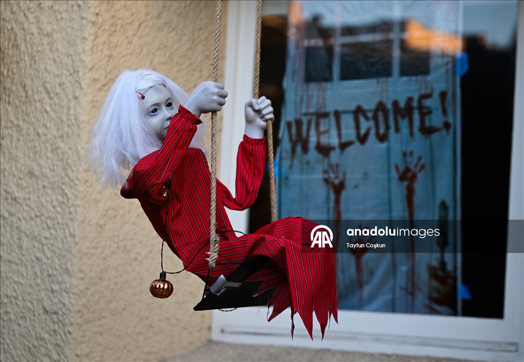 Decorated Halloween houses in San Francisco's Presidio Terrace
