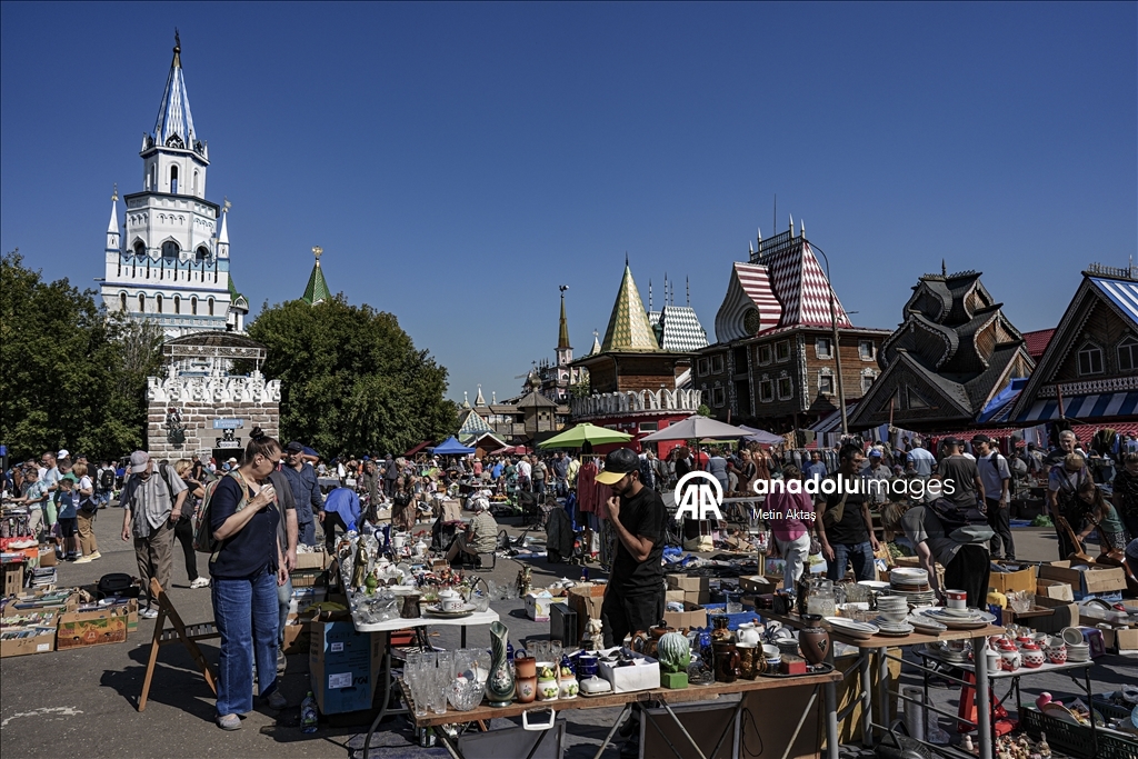 Рынок «Вернисаж» в Москве