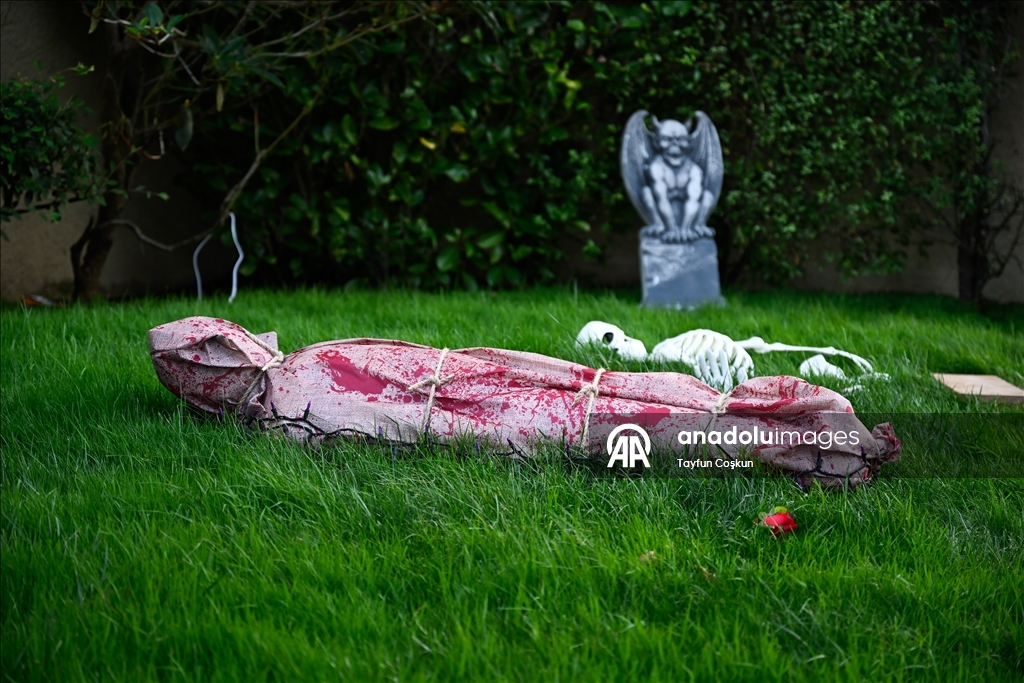 Decorated Halloween houses in San Francisco's Presidio Terrace