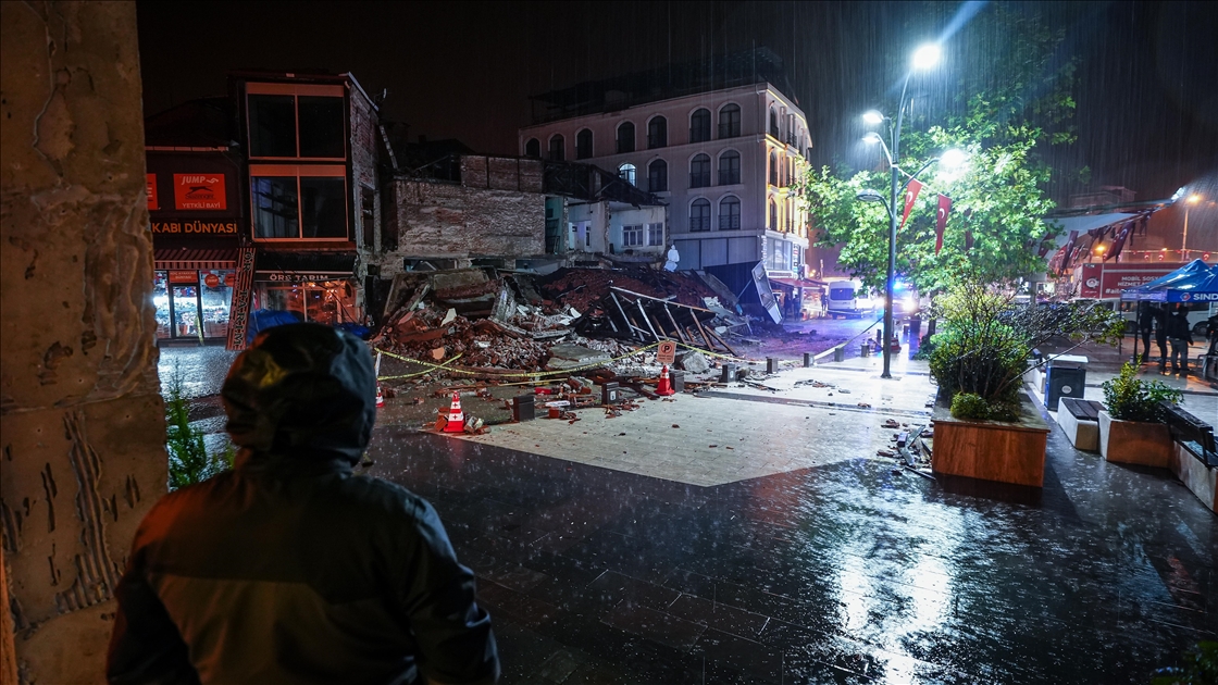 Balıkesir’in Sındırgı ilçesinde 6.1 büyüklüğünde deprem meydana geldi