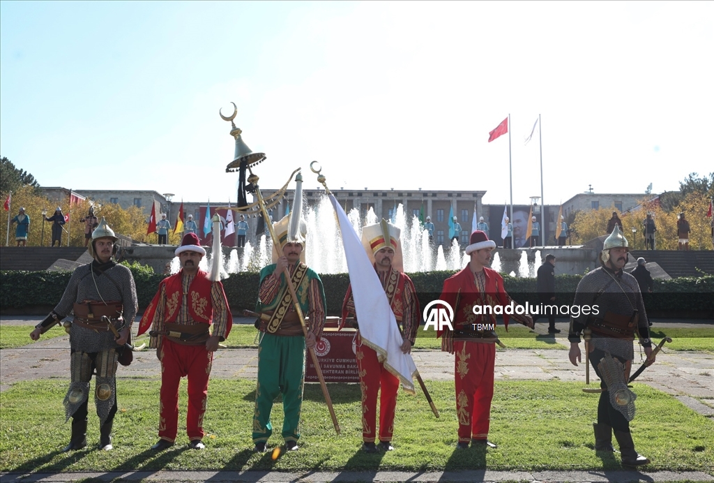 Ankara'da Cumhuriyet Bayramı dolayısıyla resmi geçit töreni yapıldı