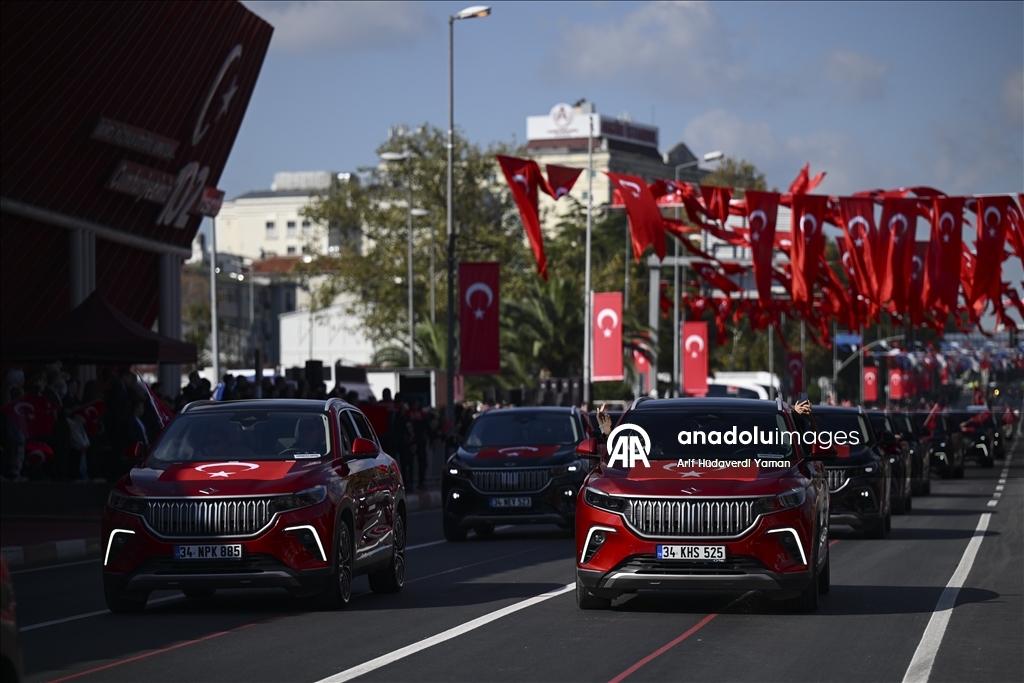 إسطنبول.. عروض شعبية وعسكرية بمناسبة عيد الجمهورية