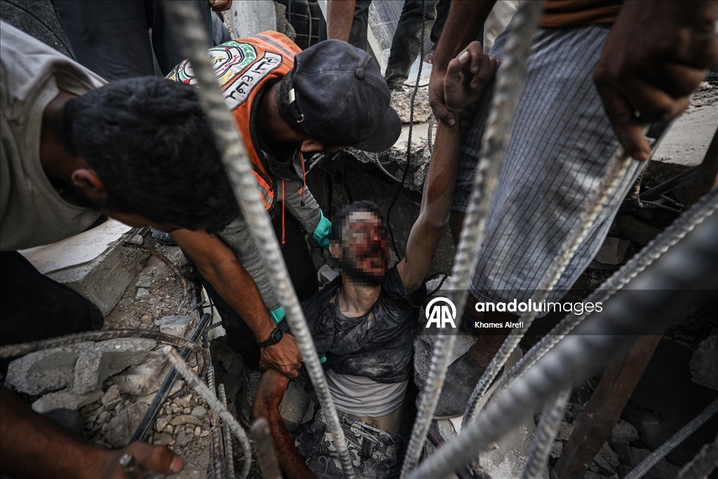 İsrail'in ateşkesi ihlal ederek Gazze'ye düzenlediği saldırılarda ölen Filistinlilerin sayısı 63'e yükseldi