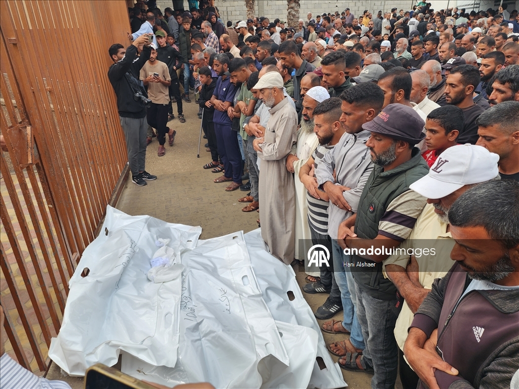 İsrail'in ateşkesi ihlal ederek Gazze'ye düzenlediği saldırılarda ölenlerin sayısı 91’e yükseldi