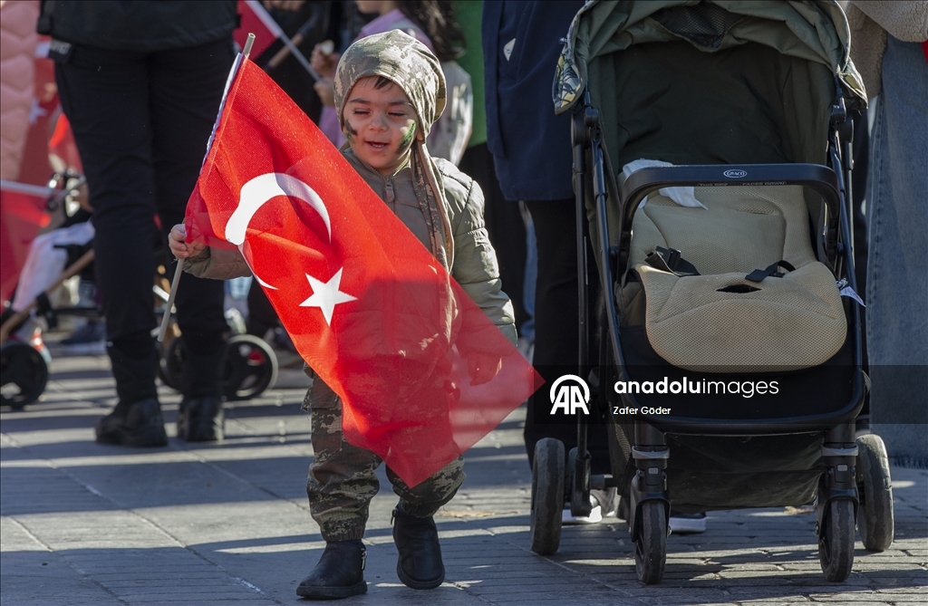 Bolu'da Cumhuriyet'in 102. yıl dönümü kutlandı