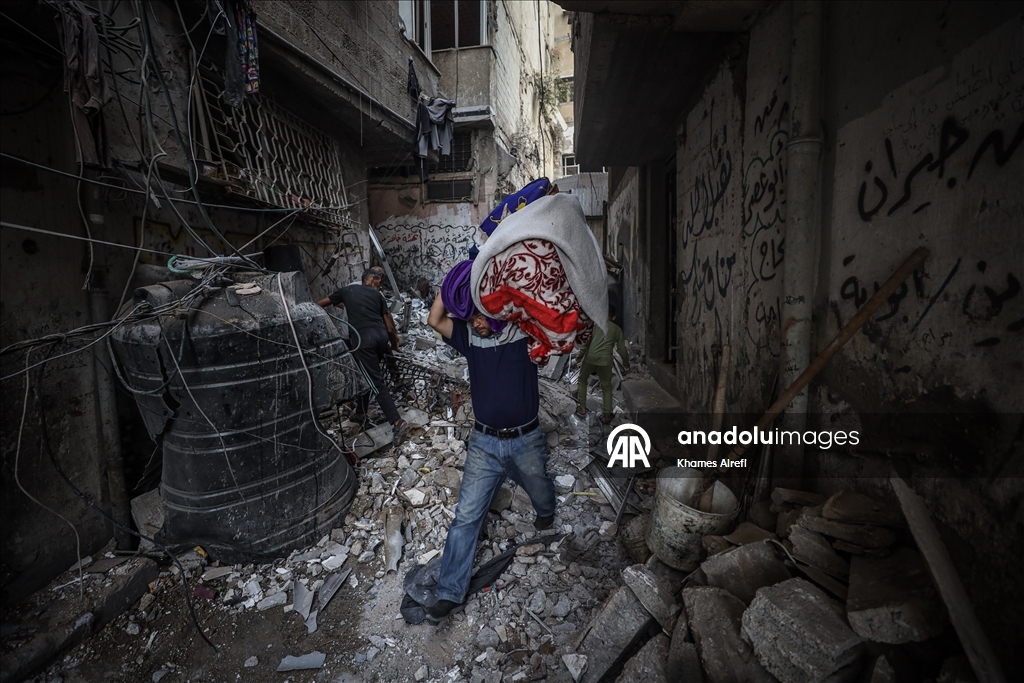 İsrail'in ateşkesi ihlal ederek Gazze'ye düzenlediği saldırılarda ölen Filistinlilerin sayısı 63'e yükseldi