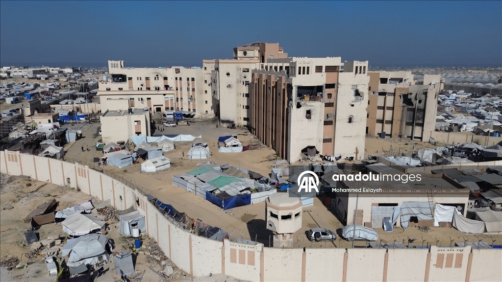 Бывшая тюрьма в Хан-Юнусе стала убежищем для палестинцев