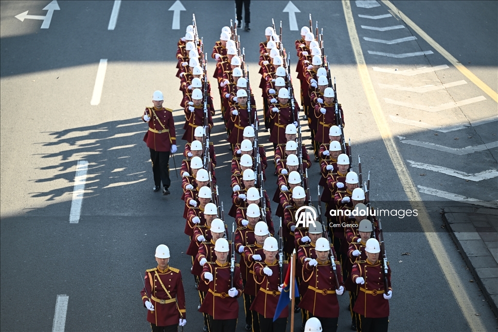 Ankara'da Cumhuriyet Bayramı dolayısıyla resmi geçit töreni yapıldı