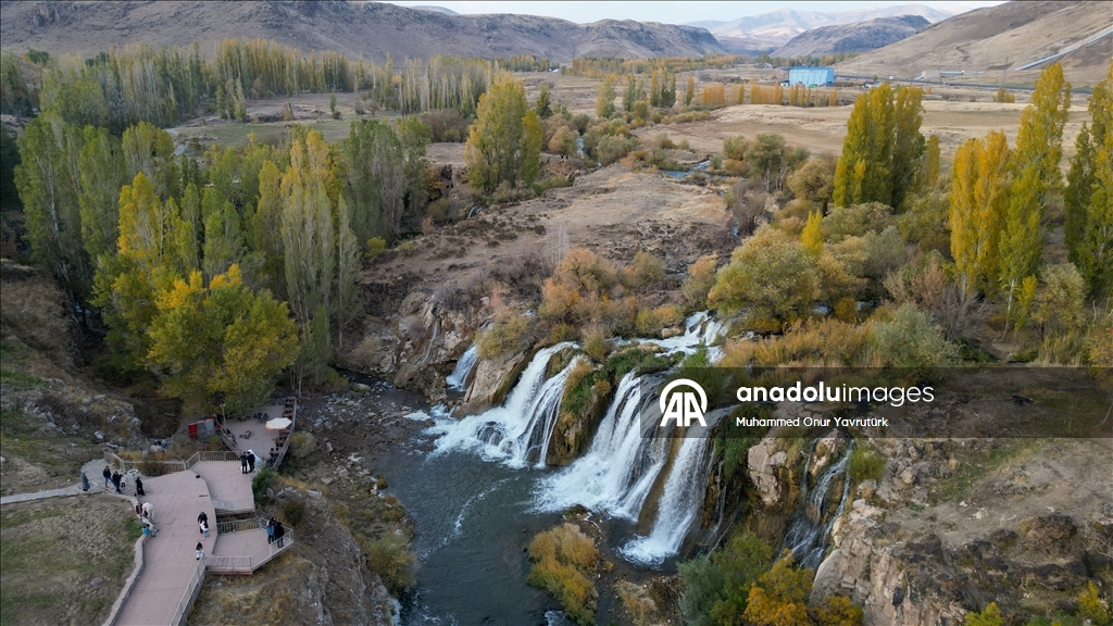 Водопад Мурадийе - жемчужина востока Турции