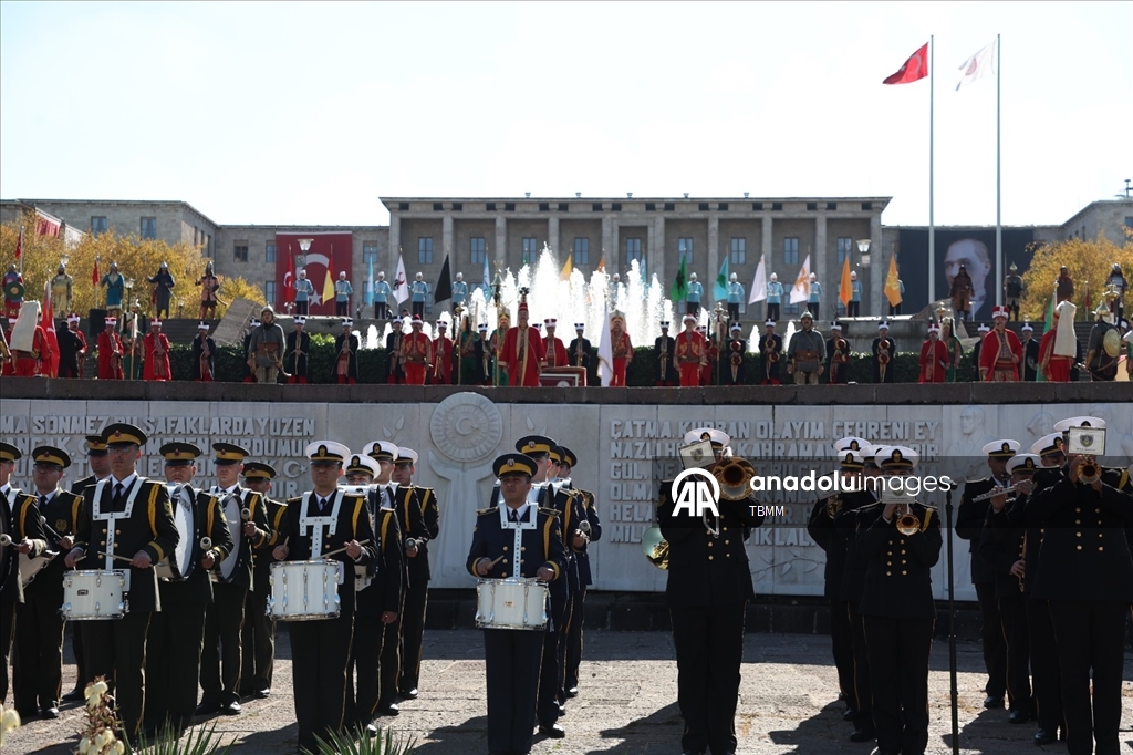 Ankara'da Cumhuriyet Bayramı dolayısıyla resmi geçit töreni yapıldı