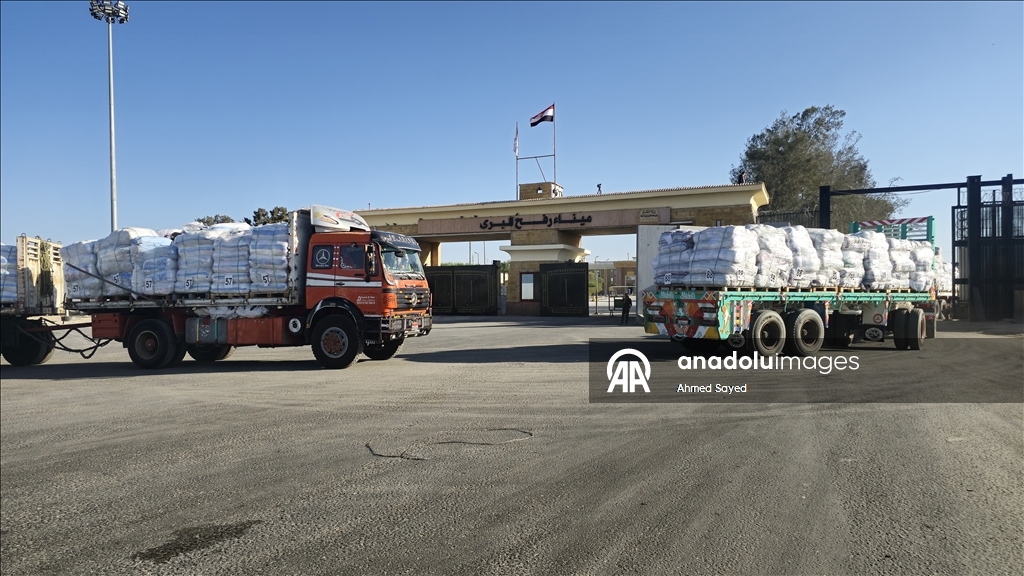 Гуманитарные грузы продолжают поступать в Газу