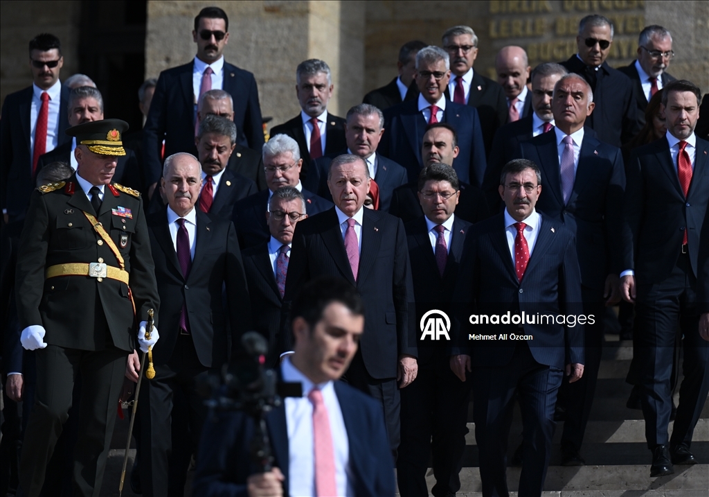 الرئيس أردوغان يشارك في الاحتفال بذكرى تأسيس الجمهورية