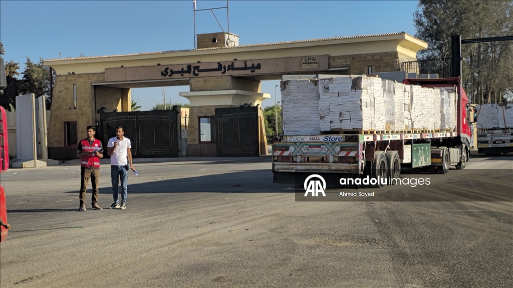 Гуманитарные грузы продолжают поступать в Газу