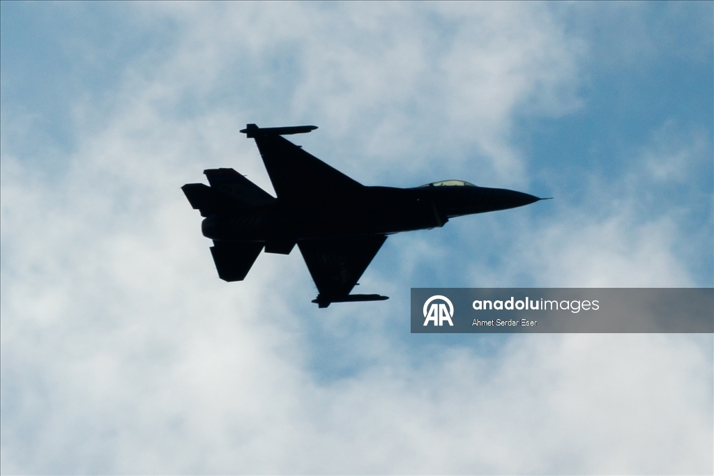 SOLOTÜRK'ten Anıtkabir üzerinde Cumhuriyet'in 102. yıl dönümüne özel uçuş gösterisi