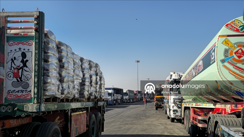 Гуманитарные грузы продолжают поступать в Газу