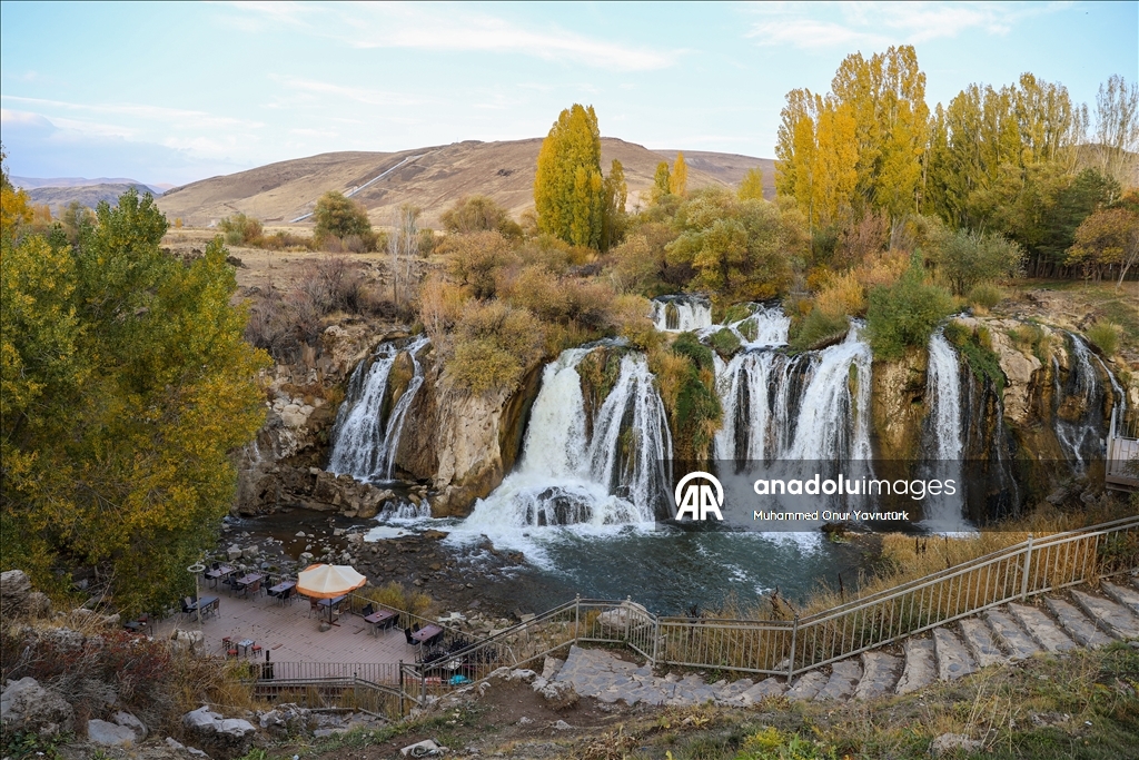 Водопад Мурадийе - жемчужина востока Турции