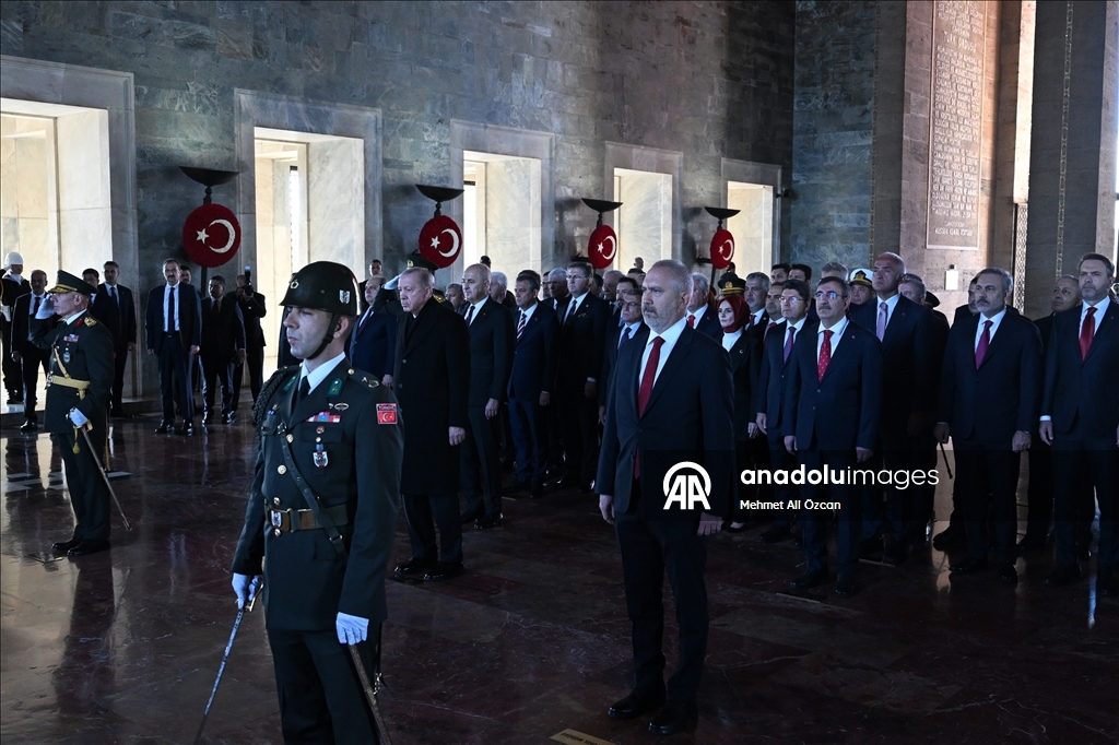 الرئيس أردوغان يشارك في الاحتفال بذكرى تأسيس الجمهورية