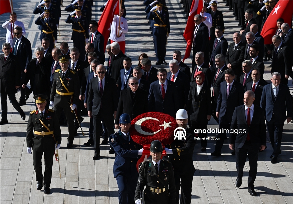 الرئيس أردوغان يشارك في الاحتفال بذكرى تأسيس الجمهورية