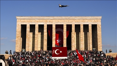 SOLOTÜRK'ten Anıtkabir üzerinde Cumhuriyet'in 102. yıl dönümüne özel uçuş gösterisi