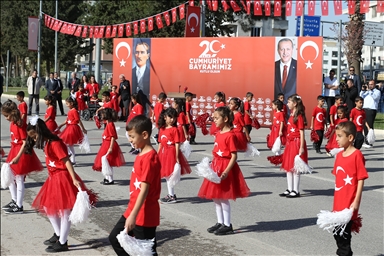 Турция отмечает 102-ю годовщину основания Республики