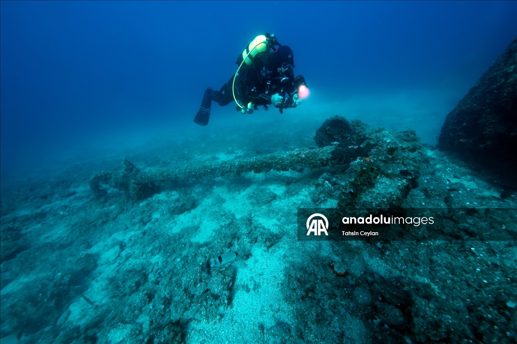 Голубые глубины Чешме привлекают дайверов