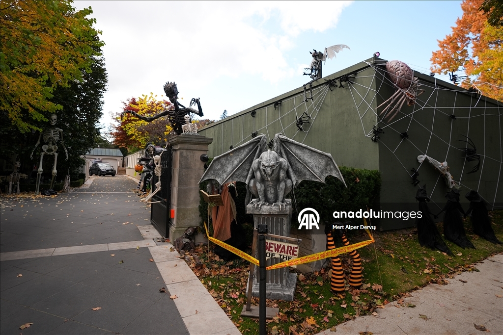 В Торонто готовятся к Хэллоуину