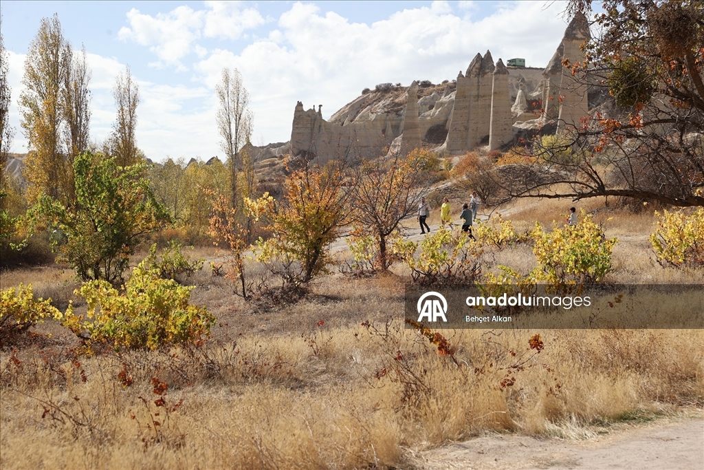 Sonbahar manzaraları Kapadokya'ya renk kattı
