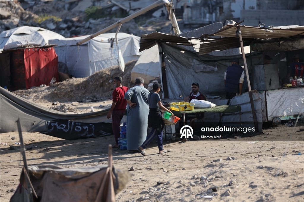 Палестинские рыбаки надеются вновь выйти в море на поврежденных лодках