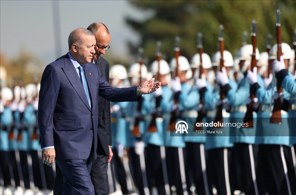 Cumhurbaşkanı Erdoğan, Almanya Başbakanı Merz'i resmi törenle karşıladı