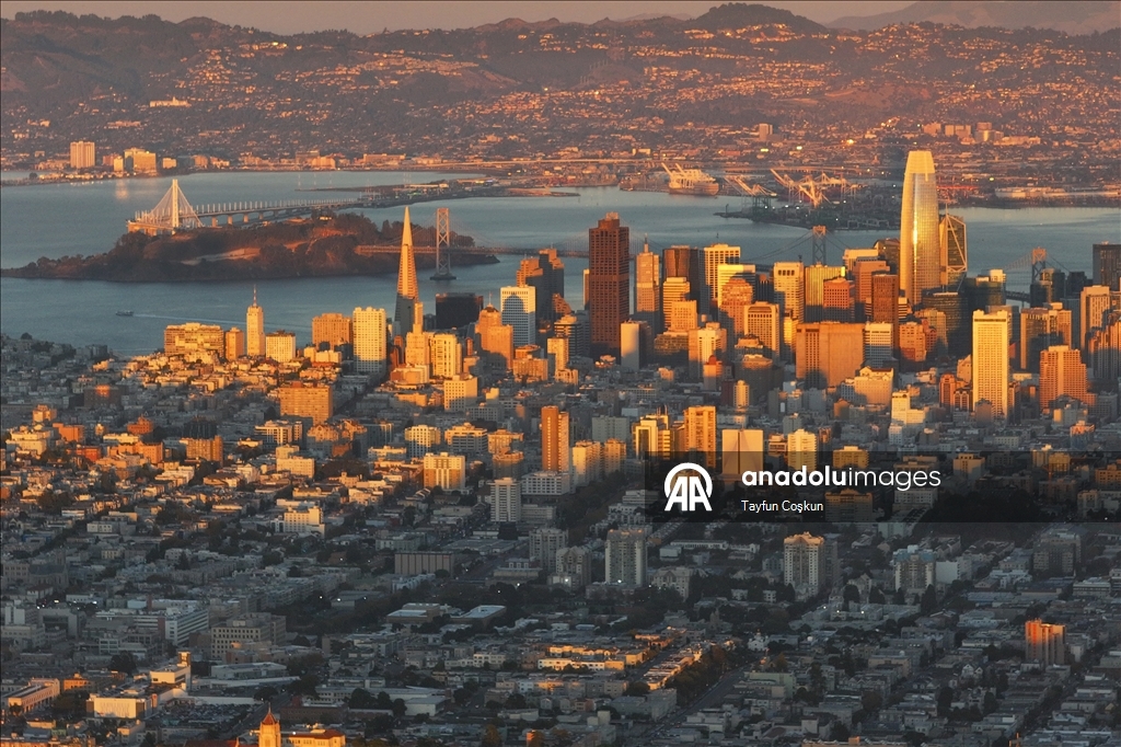 Закаты в Калифорнии создают прекрасные пейзажи