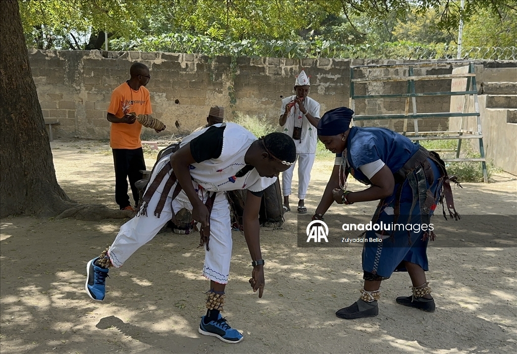 Столетний голос Нигерии: барабан Думан Гирке