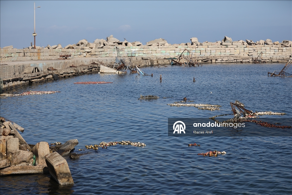 Палестинские рыбаки надеются вновь выйти в море на поврежденных лодках