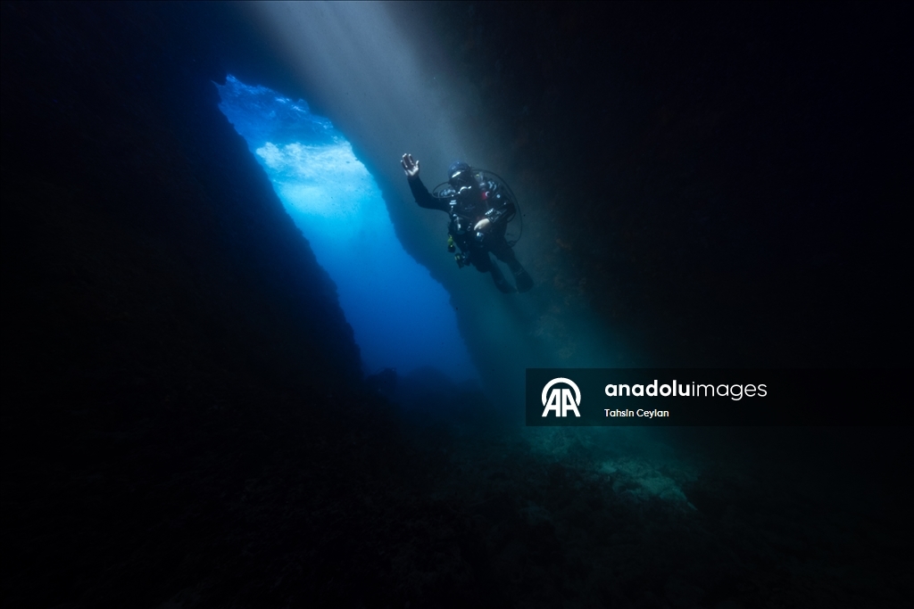 Голубые глубины Чешме привлекают дайверов