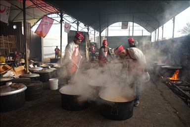 Aid from Turkish Red Crescent reaches families in Deir al-Balah