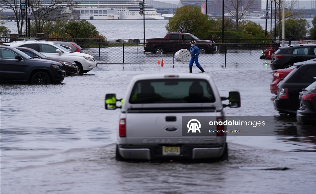 ABD’de şiddetli yağış hayatı olumsuz etkiledi