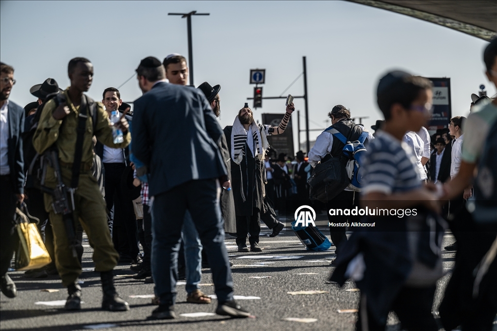 Десятки тысяч ультраортодоксов протестуют против призыва в Иерусалиме