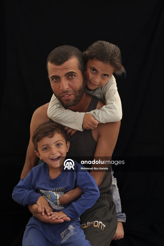 Палестинец Махмуд Саллуут, ставший инвалидом после израильских атак, борется за жизнь