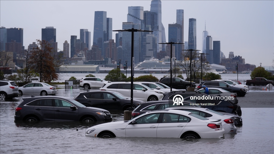 ABD’de şiddetli yağış hayatı olumsuz etkiledi