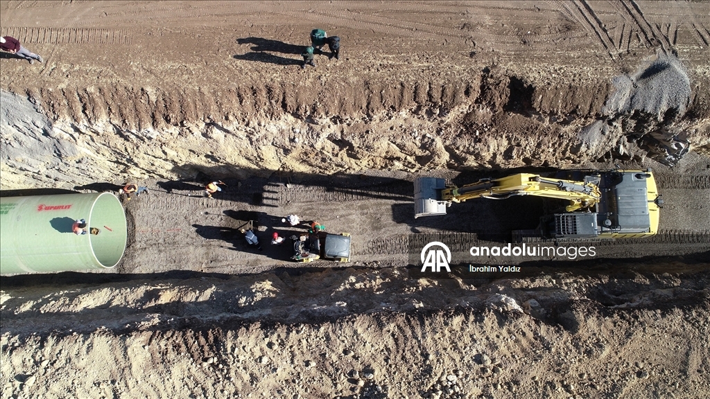 Dev boruların döşendiği Muş Ovası'nda tarım arazileri suya kavuşacak