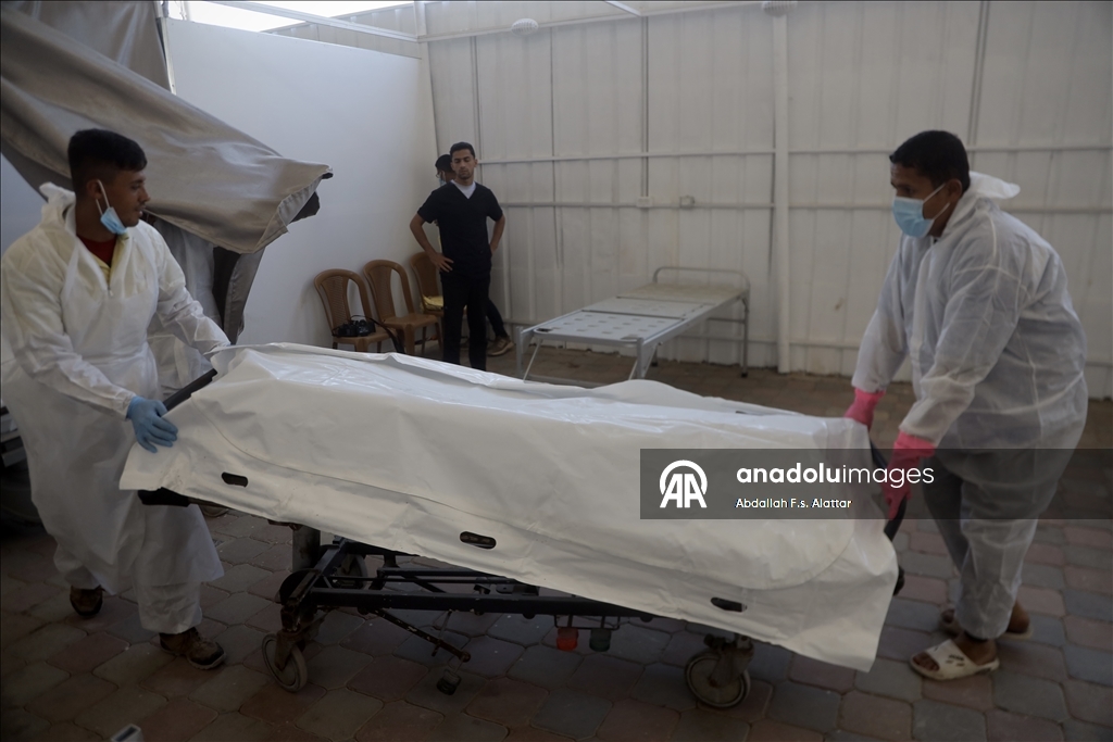 Red Cross delivers bodies of Palestinians handed over under ceasefire deal 