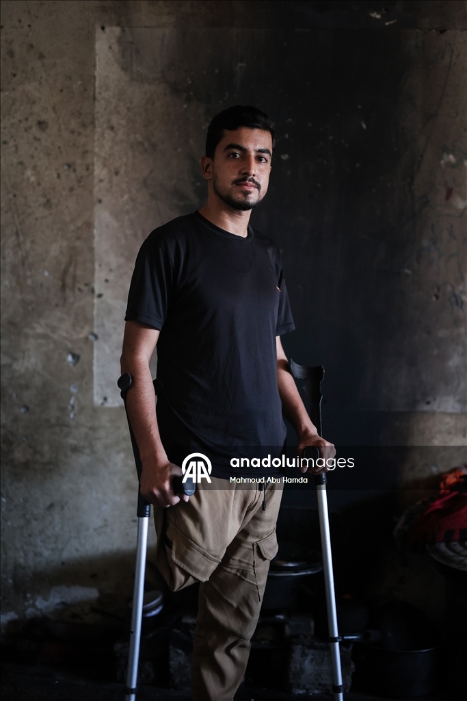 Палестинец Махмуд Саллуут, ставший инвалидом после израильских атак, борется за жизнь