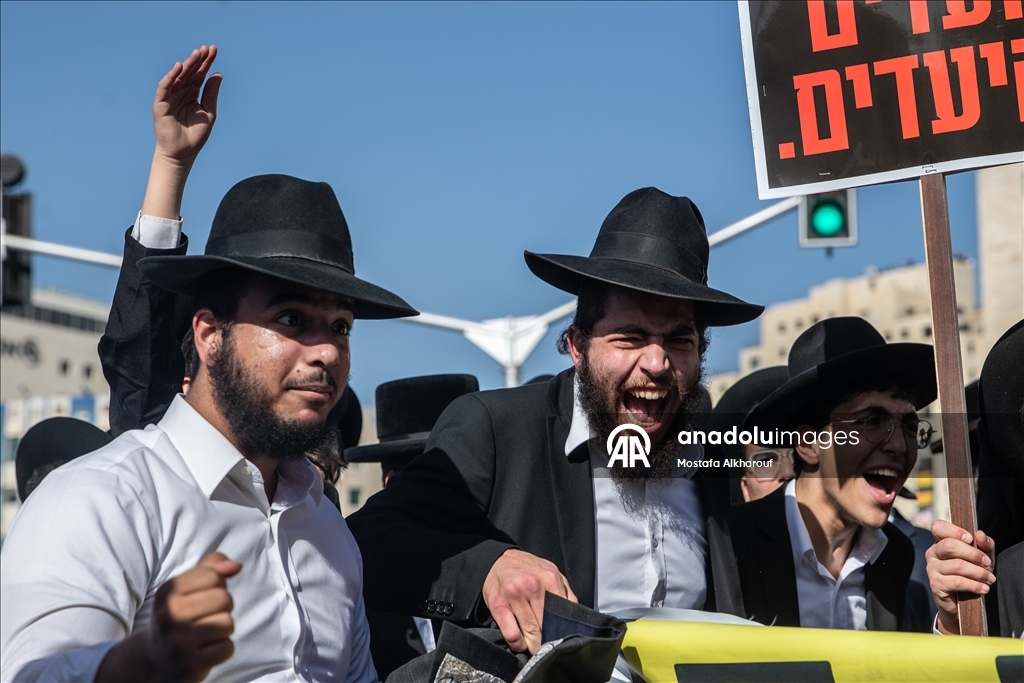 Десятки тысяч ультраортодоксов протестуют против призыва в Иерусалиме