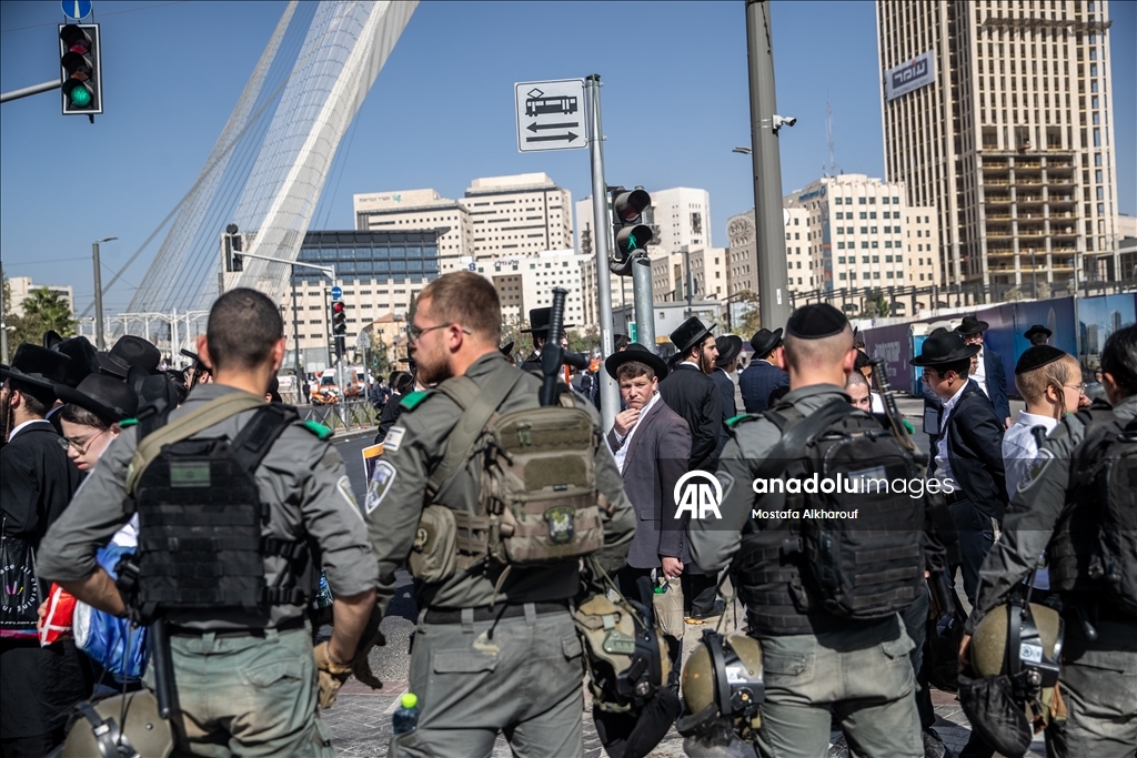 Десятки тысяч ультраортодоксов протестуют против призыва в Иерусалиме