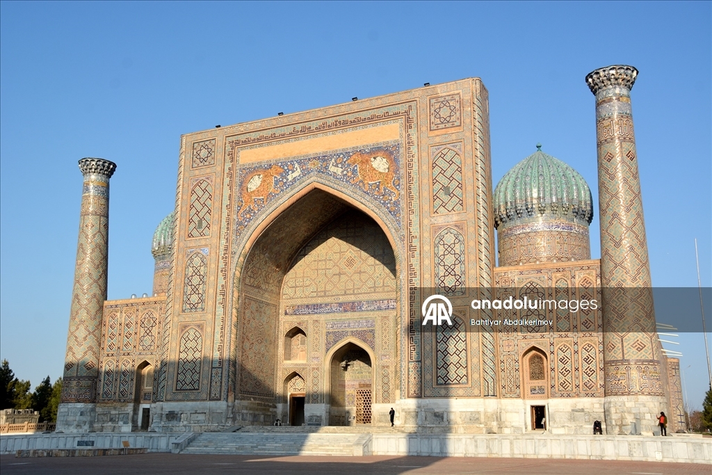 UNESCO Genel Konferansının başladığı Semerkant, tarihi ve kültürel yapılarıyla öne çıkıyor