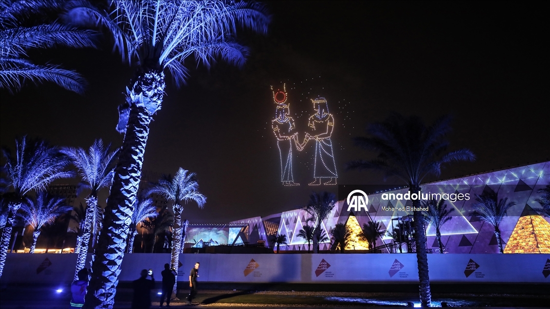 Mısır'da "dördüncü piramit" olarak adlandırılan Büyük Mısır Müzesi törenle açıldı