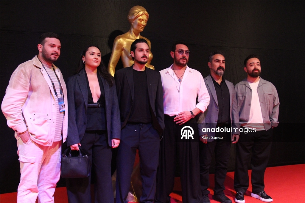 62. Uluslararası Antalya Altın Portakal Film Festivali Ödül Töreni kırmızı halı geçişiyle başladı