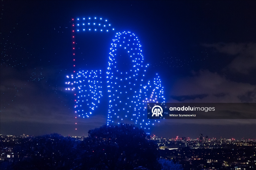 Londra'da 2025 Havai Fişek ve Drone Festivali gerçekleştirildi